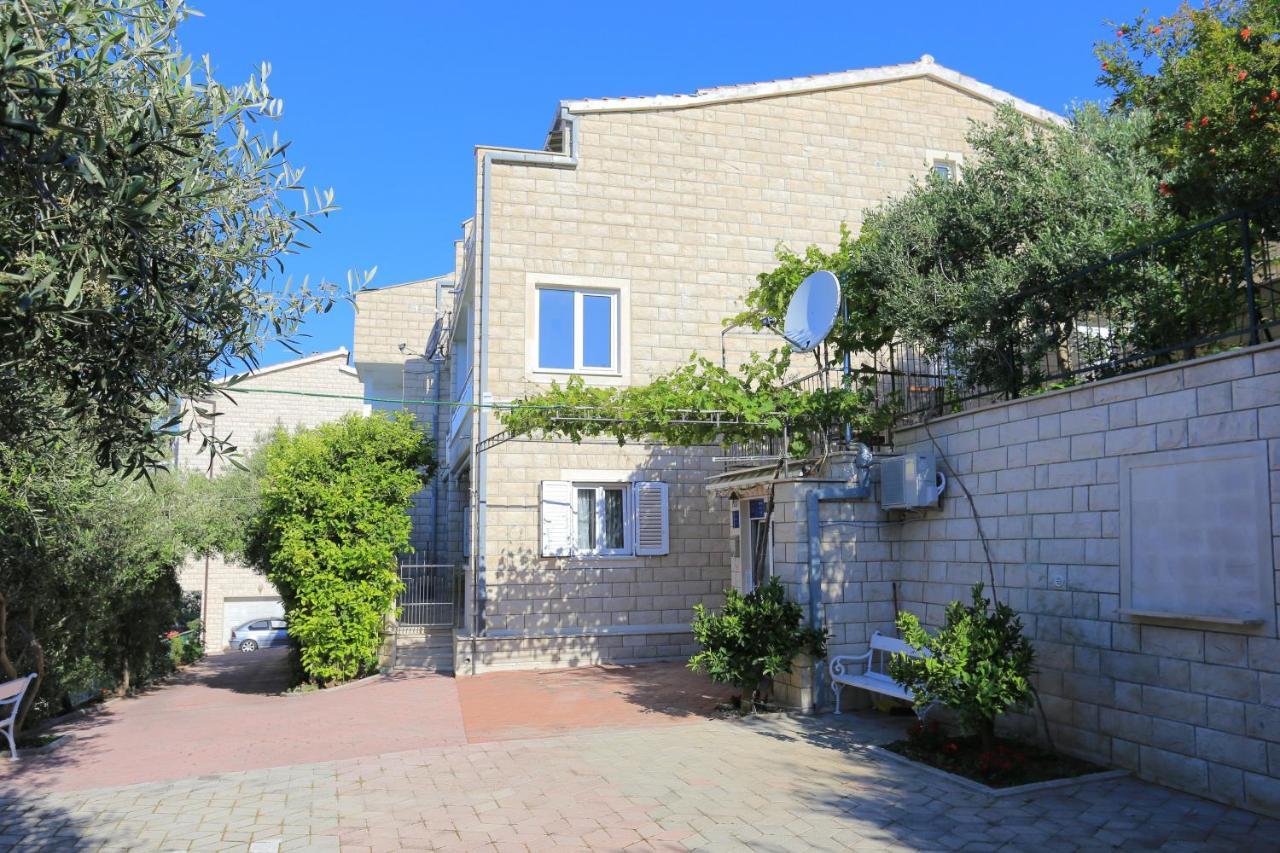 Apartments By The Sea Duce, Omis - 2737 Екстериор снимка