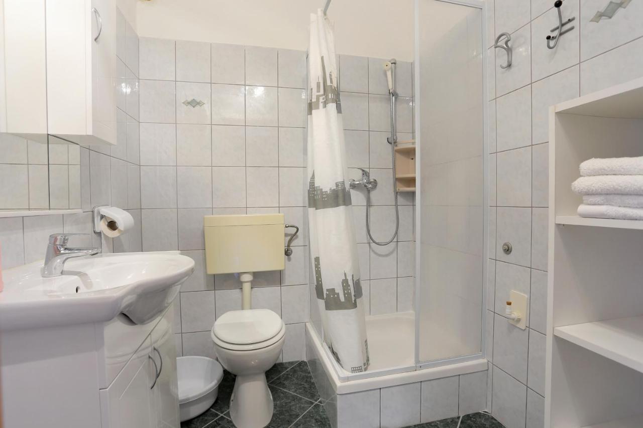 Apartments By The Sea Duce, Omis - 2737 Екстериор снимка